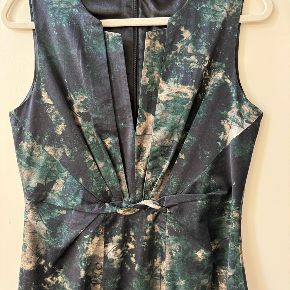 Eli Tahari 100% Silk Sheath Dress Size 12